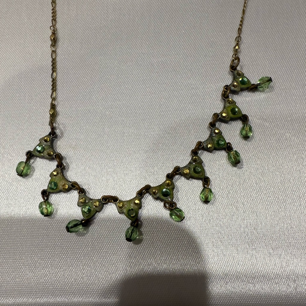 Elegant Green Beaded Necklace 35$